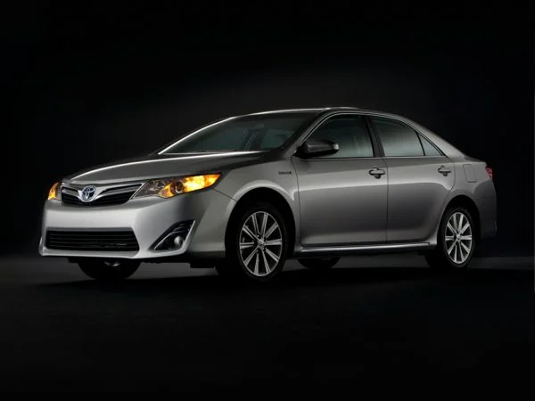 2014 წლის Toyota Camry Hybrid – დეტალური განხილვა